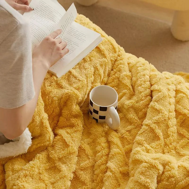 Soft Lamb Fleece Blanket Winter Thick Warm Throw Blanket Solid Color Flannel Blanket for Sofa Bed Office Nap