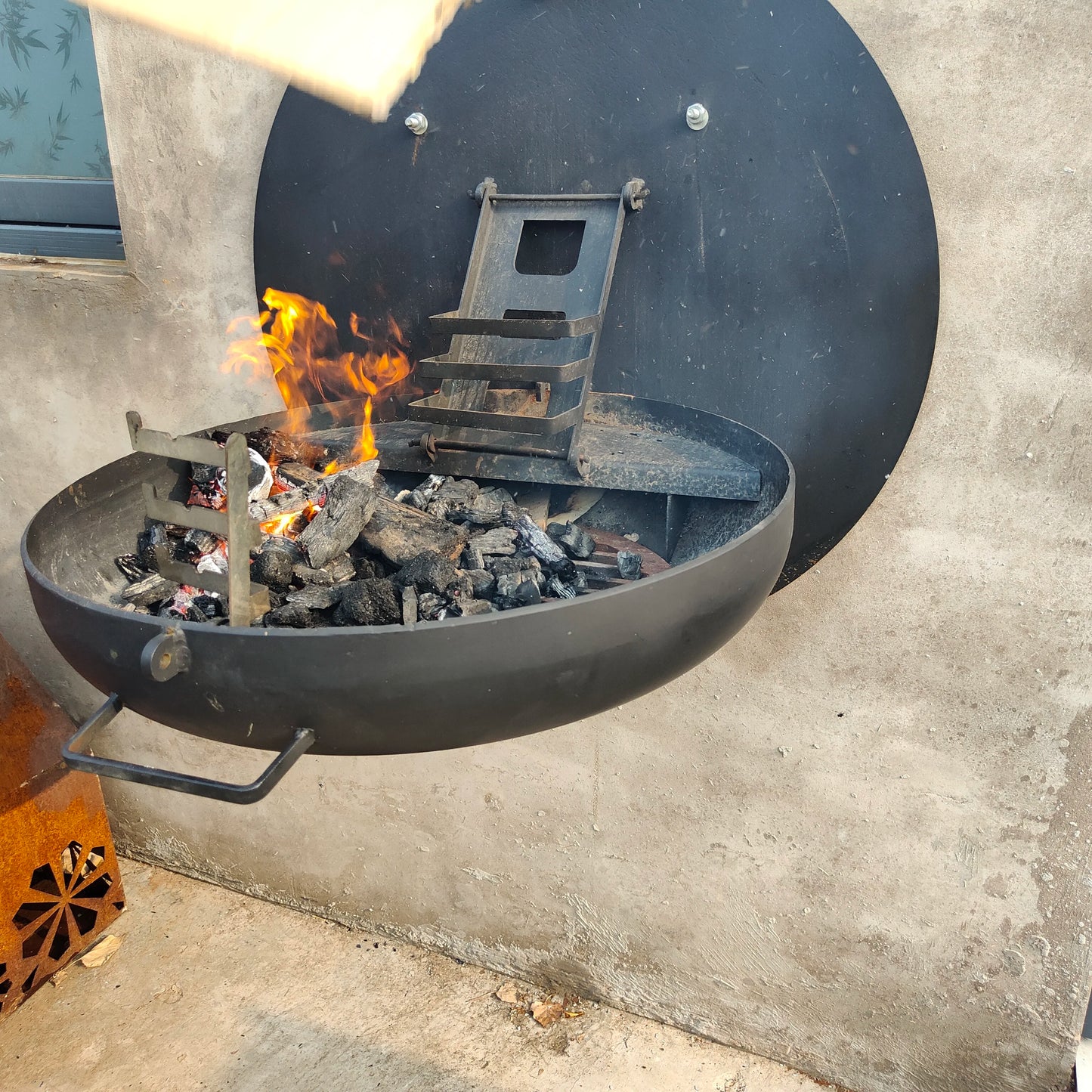 Garden Wall Mounted Grill Charcoal Grill Fire Pits Black Folding Grill