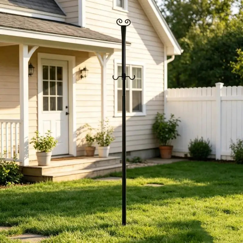 Outdoor Light Support Bar constructed From Carbon Steel For Backyard Terrace And Seasonal Decor Featuring Heart Design Top D2RD