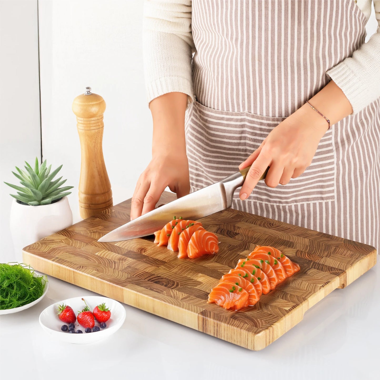 Teak Wood End Grain Cutting Boards for Kitchen, Large Wood Chopping Board with Hidden Handles, Wooden Charcuterie Board for Meat