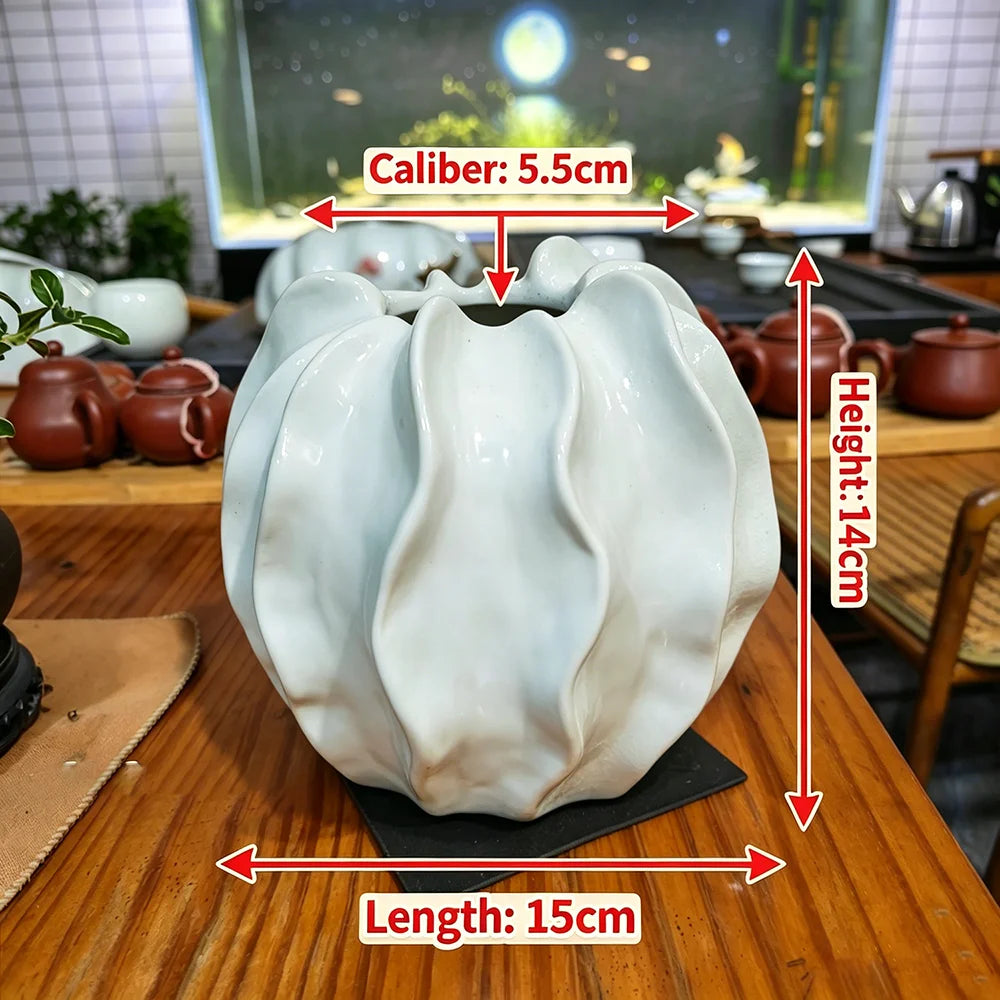 High-End Beige Ceramic Vase with Light Luxury Wave Yang Peach Flower Decorative Home Garden Centerpiece