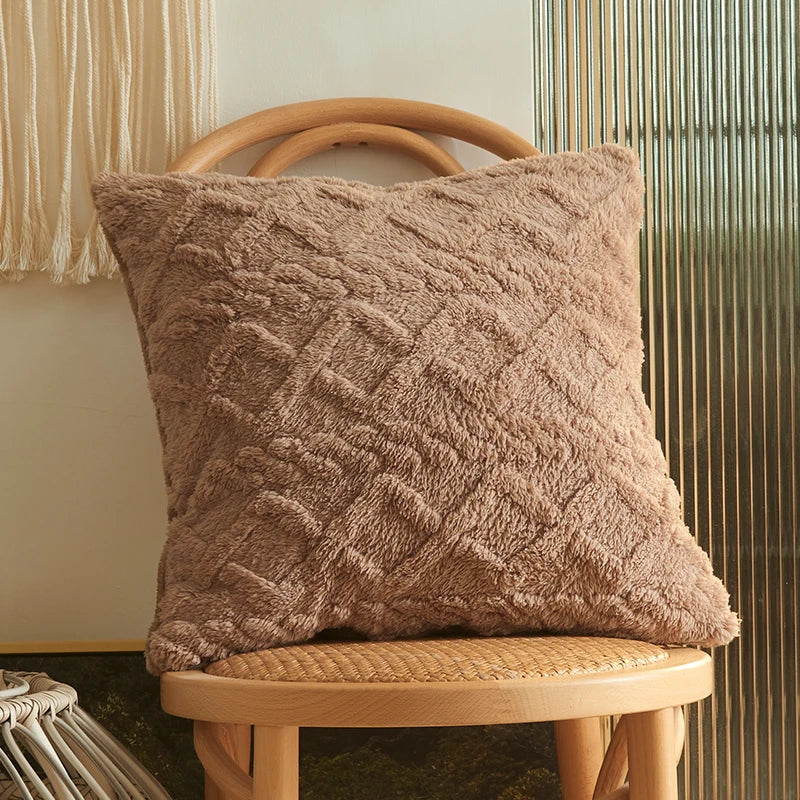 CANIRICA Throw Pillow Cover Cushion for Indoor Sofa Geometric Patterns Plush Faux Wool Pillow Covers Home Decorative 50x50cm