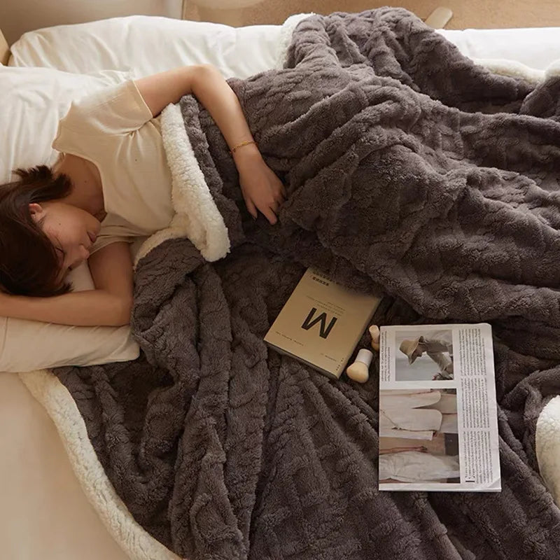 Soft Lamb Fleece Blanket Winter Thick Warm Throw Blanket Solid Color Flannel Blanket for Sofa Bed Office Nap