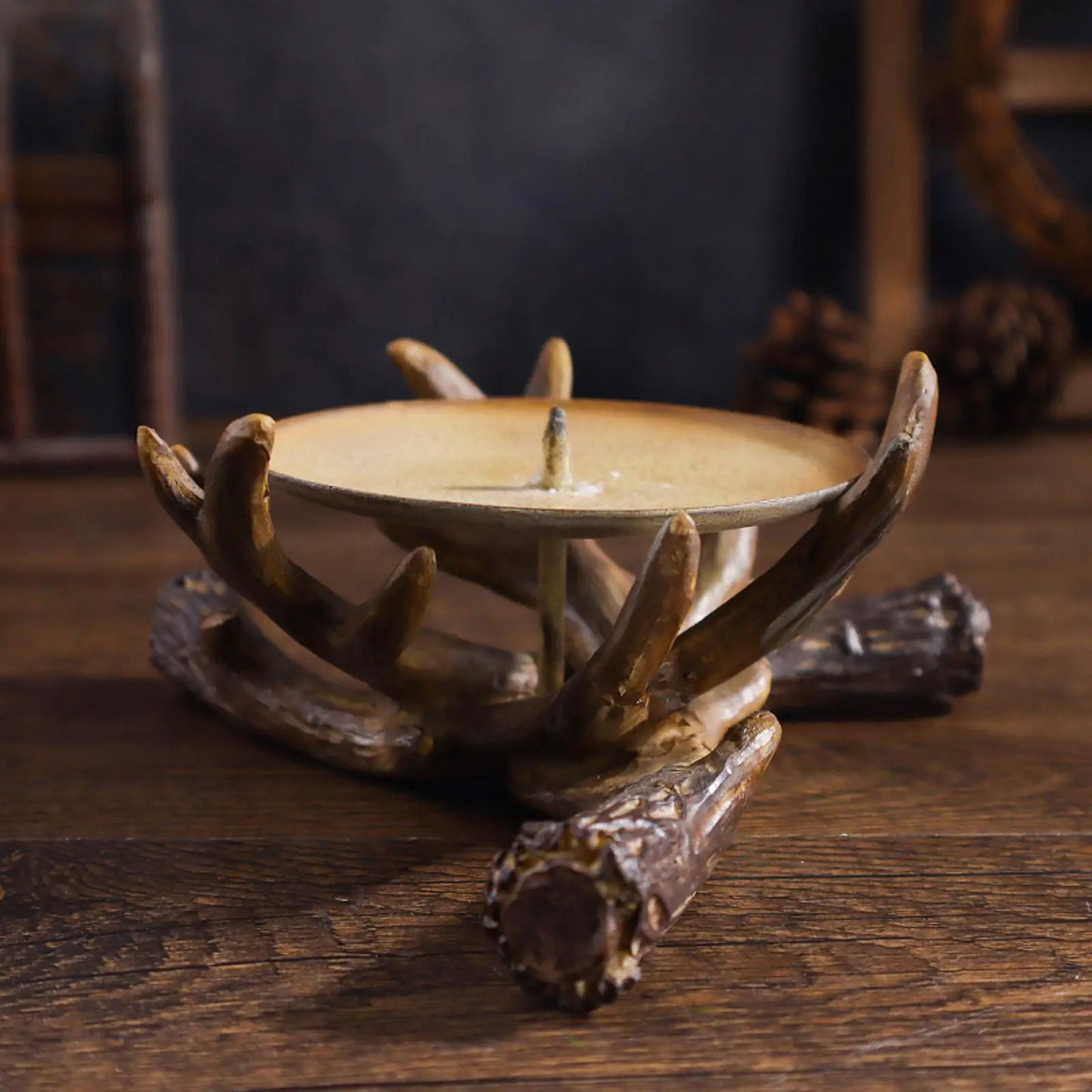 Resin Antler Candle Holder Craft Rustic Candlestick Holder for Table Bedroom House Decor Desktop Ornament