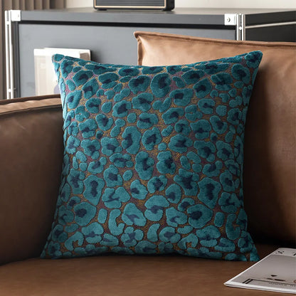 Luxury Leopard Print Velvet Throw Pillow Cover  Modern Animal Pattern Cushion Case Modern Decorative Pillows for Stylish Sofa