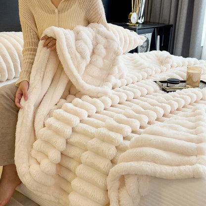 Soft and Warm Faux Rabbit Fur Throw Blanket for Cozy Evenings