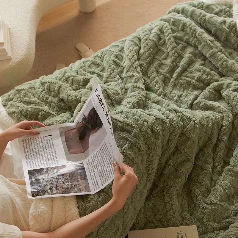 Soft Lamb Fleece Blanket Winter Thick Warm Throw Blanket Solid Color Flannel Blanket for Sofa Bed Office Nap