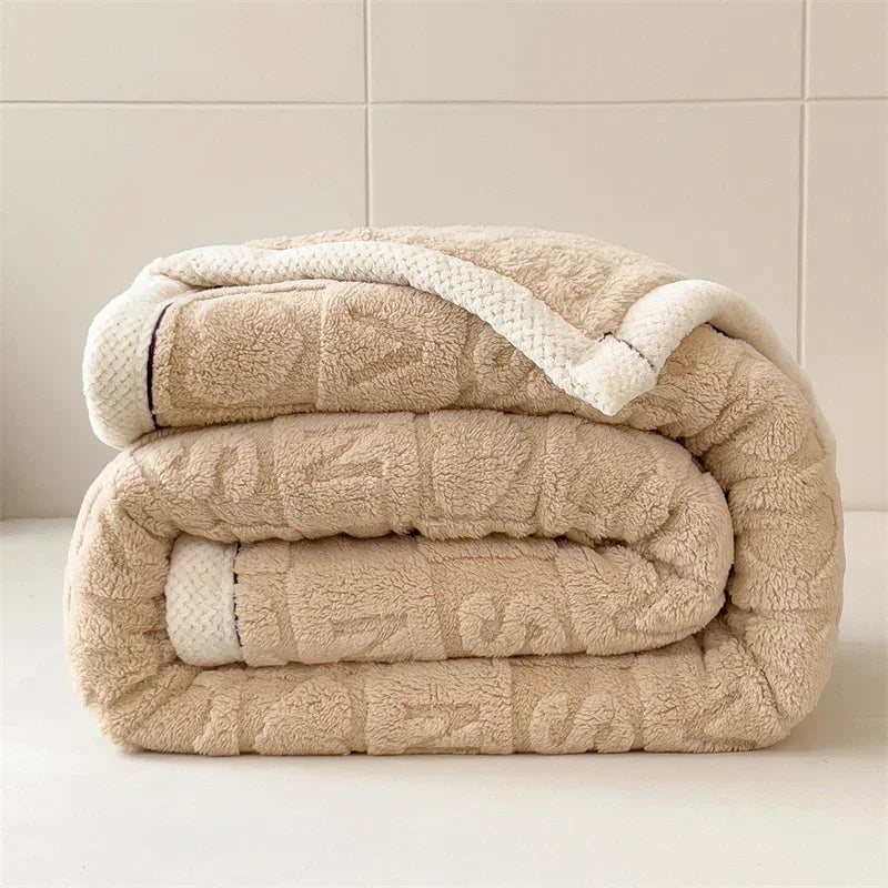 Winter Thick Lamb Fleece Blanket Solid Color Hibiscus Nap Blanket Coral Fleece Heart Shap Sofa Mat  A Grade Cotton Bed Sheets