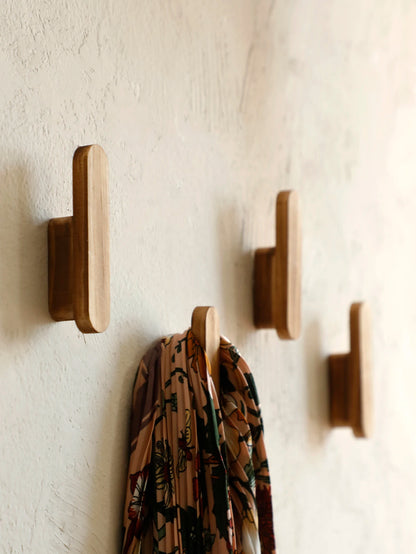 Rustic Wooden Wall Hooks Handmade Decorative Coat and Hat Hangers Ideal for Entryway Bedroom and Bathroom Wall Mounted Organizer