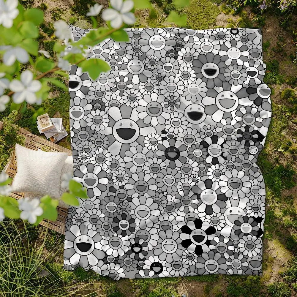 Artist T-Takashi M-Murakami Throw Soft Flannel Blanket for Bed Bedroom Sofa Picnic Throw Skin-friendly Breathable Gift Cover