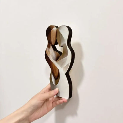 New 2D Flat Statue Embrace Elegant Couple Statue Modern Artificial Wood Decorative Statue Desktop