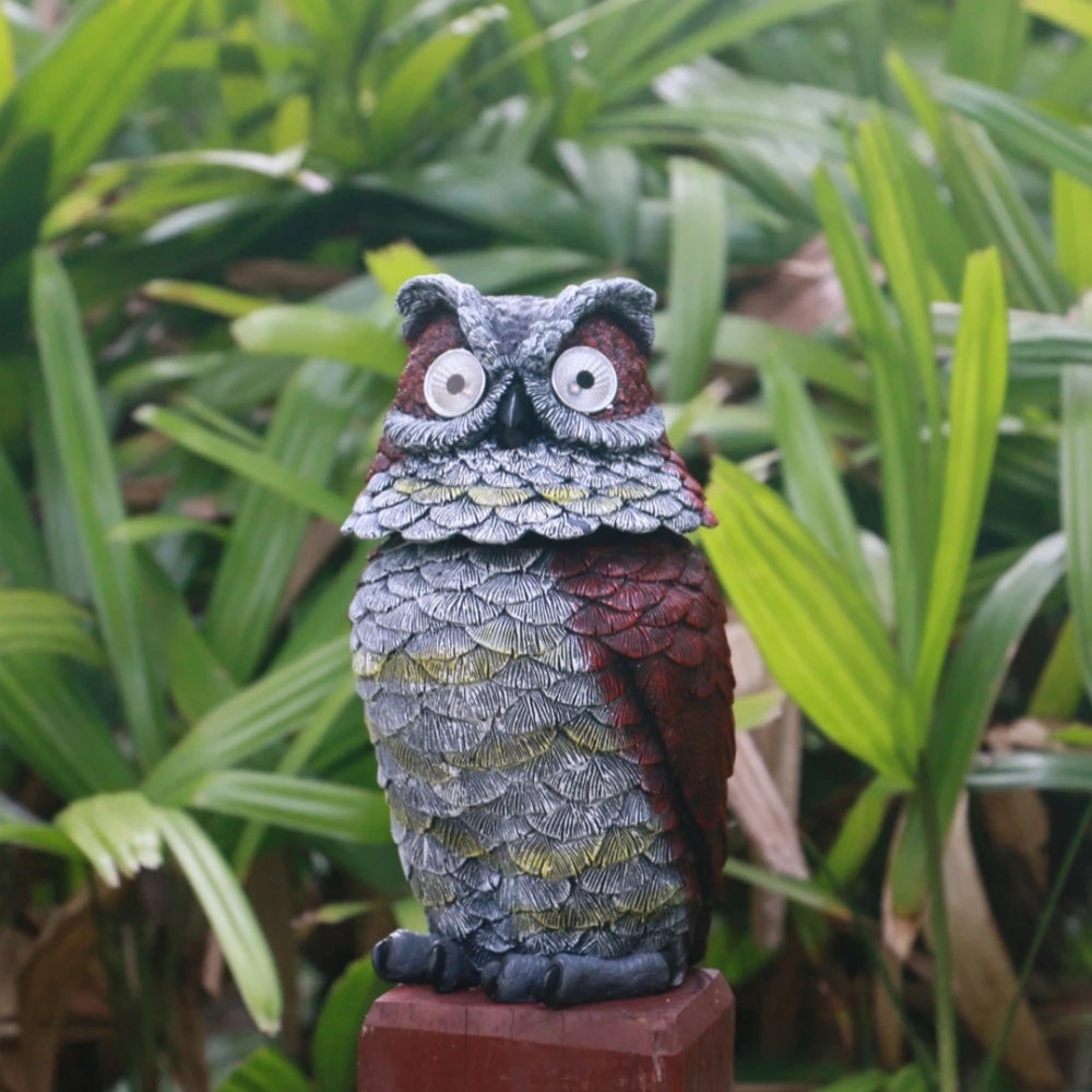 Garden Solar Owl Statue Outdoor Figurine Light Decor Glowing Eyes Spring Mounted Wobblying Head Resin Sculpture Decoration