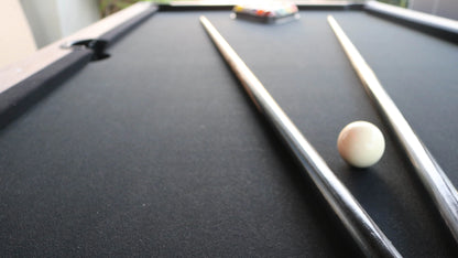 Snooker Table - High Quality Indoor Gaming Table with Stable Frame, Suitable for Family/club Entertainment, Friends Family Games
